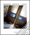 Light. Testo inglese a fronte libro